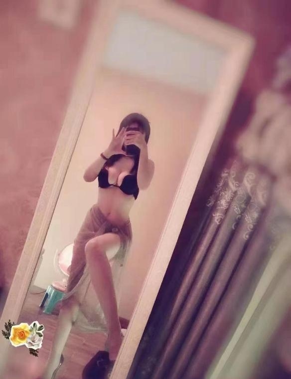 红色丝袜 雨婷